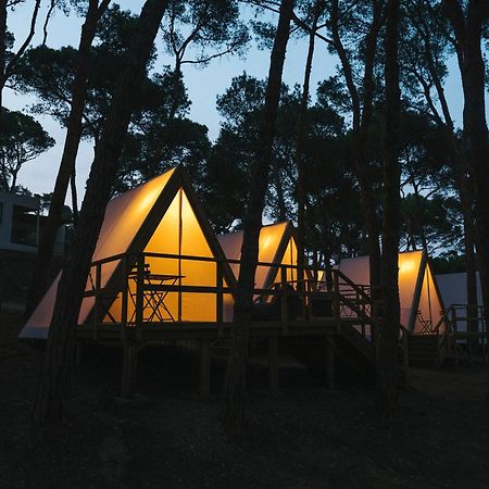 Wecamp Cala Montgo Hotel L' Escala Bagian luar foto