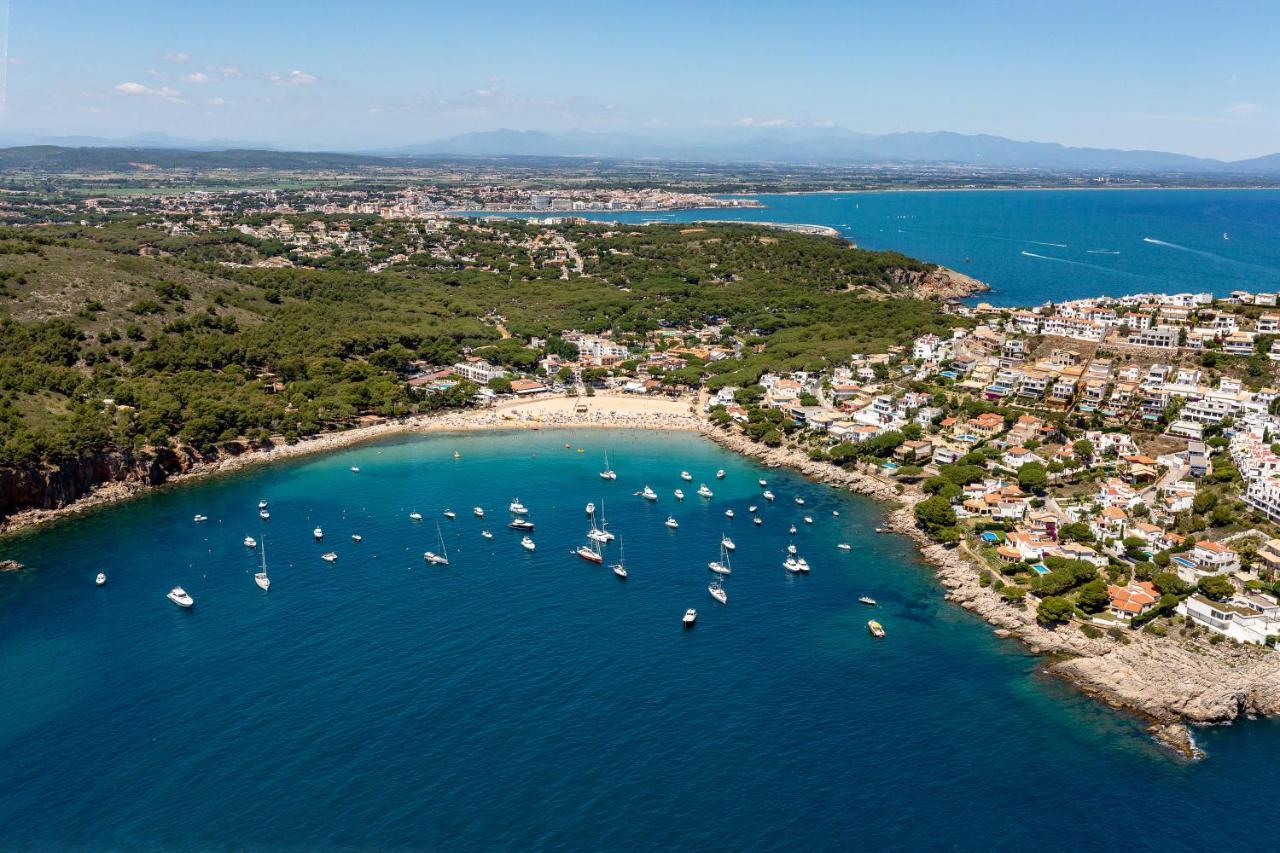 Wecamp Cala Montgo Hotel L' Escala Bagian luar foto