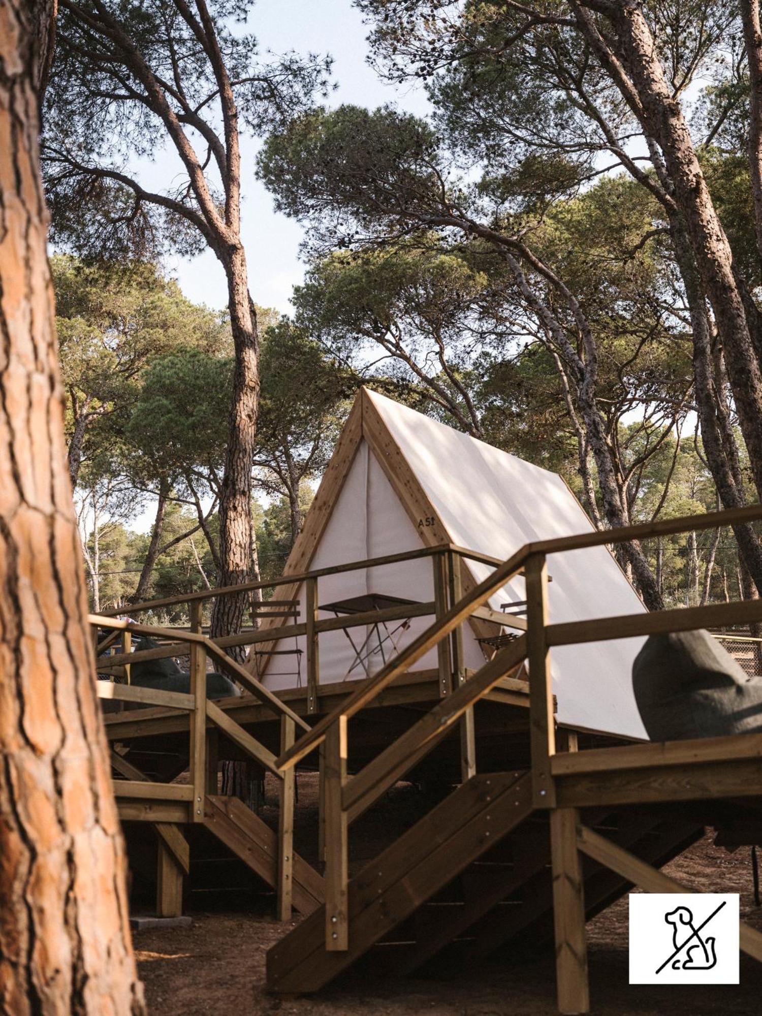 Wecamp Cala Montgo Hotel L' Escala Bagian luar foto
